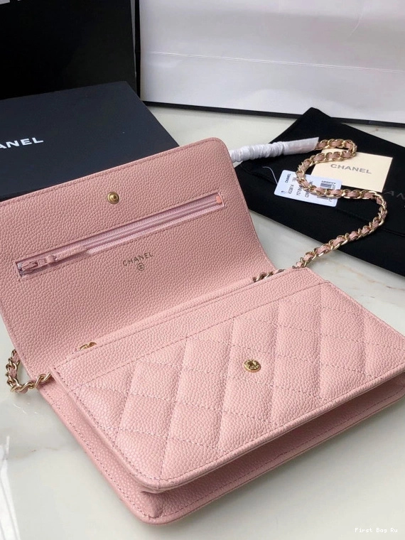 First Bag Ru HARDWARE WALLET CAVIAR GOLD CHAIN WITH CHANEL 0812